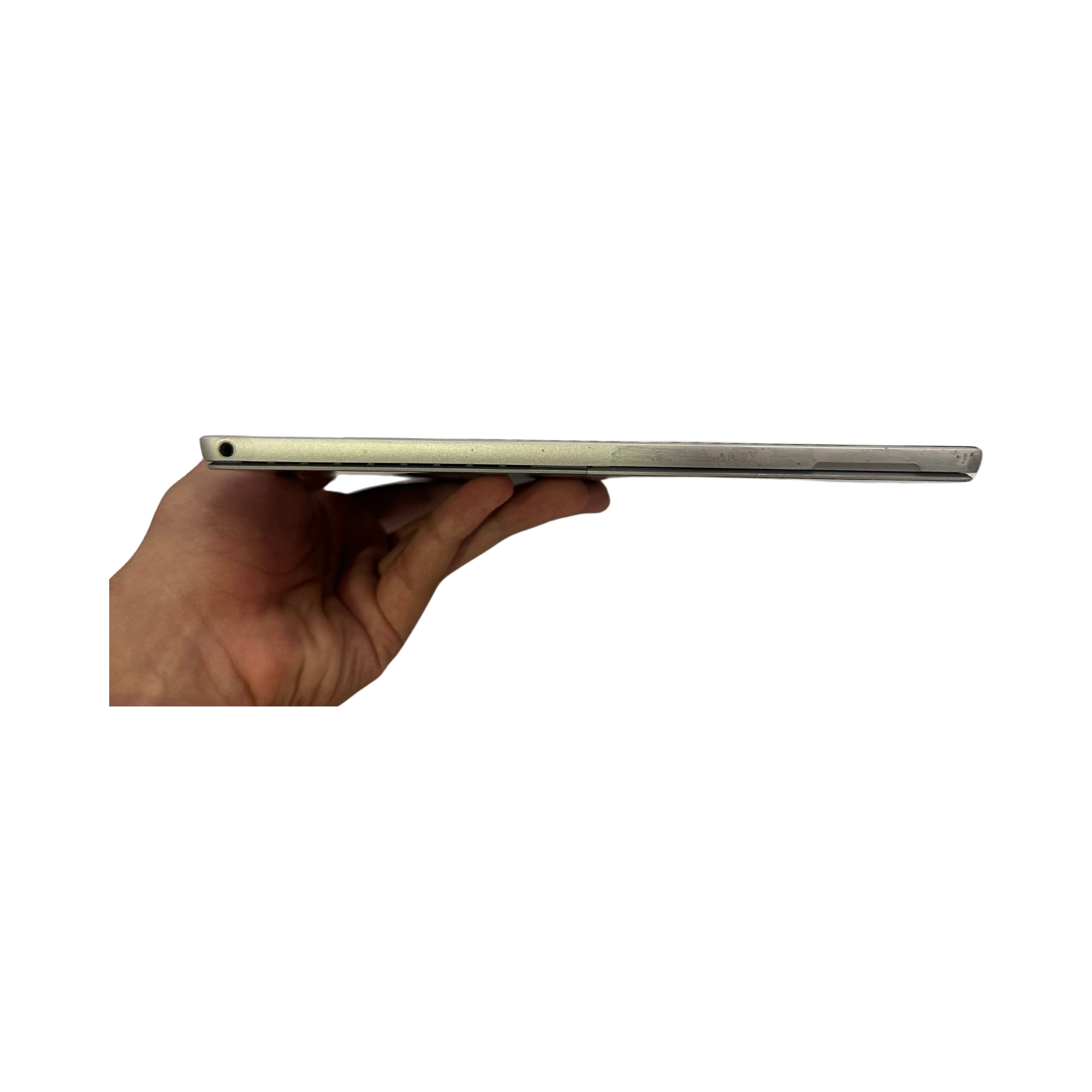 Microsoft Surface Pro 7 i5 (1035G4) 8GB RAM 128GB SSD 12.3" Tactile Windows 11 Pro + Clavier (Outlet 445)